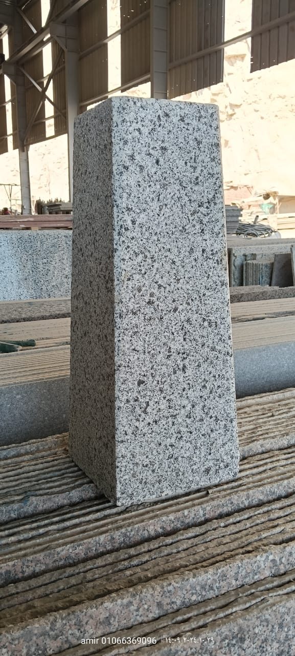 Granite paving block