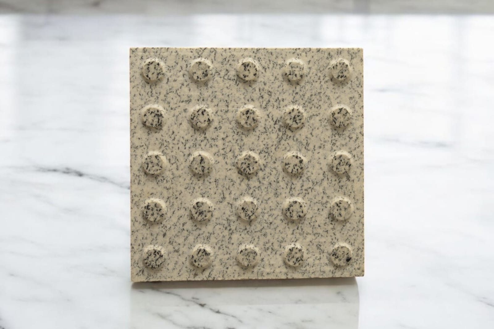 Tactile guidance tiles